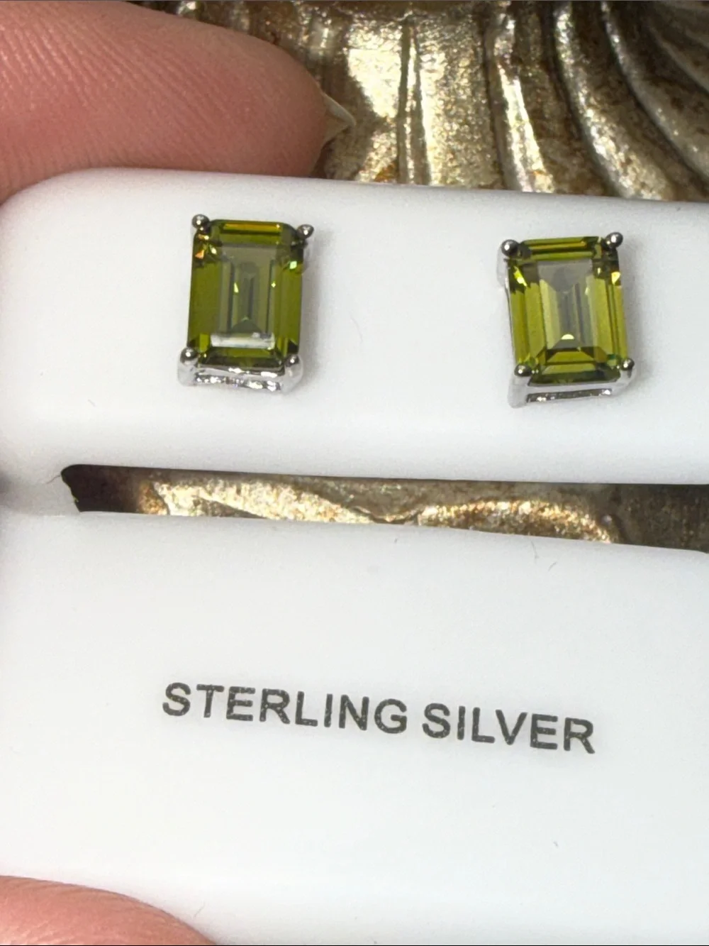 925 Sterling Silver Peridot-Green Emerald Cut Stud Earrings NEW